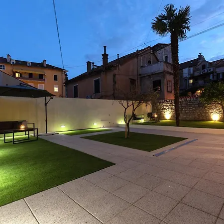 Teuta Garden Luxury * Split