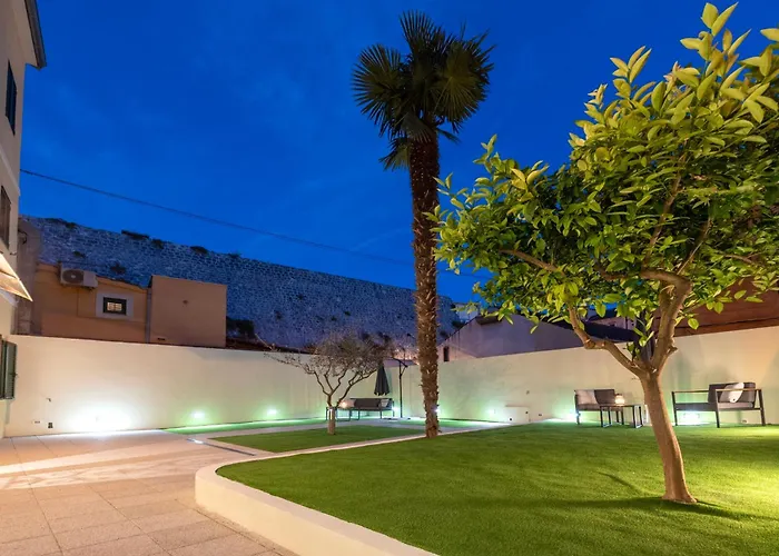 Lägenhet Teuta Garden Luxury Split